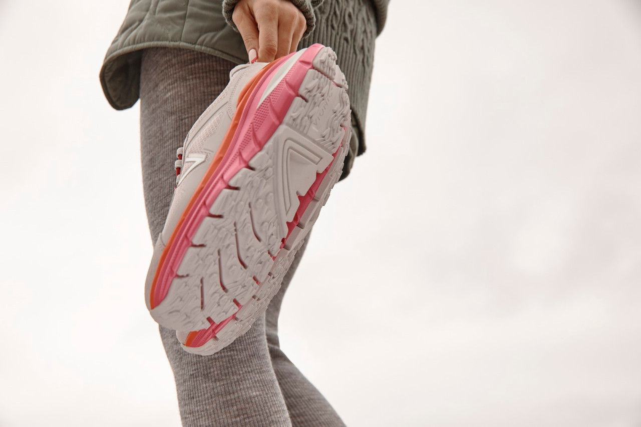 Vionic Walk Max Sierra Women's Oxford/Lace Up Sneaker - Comfort